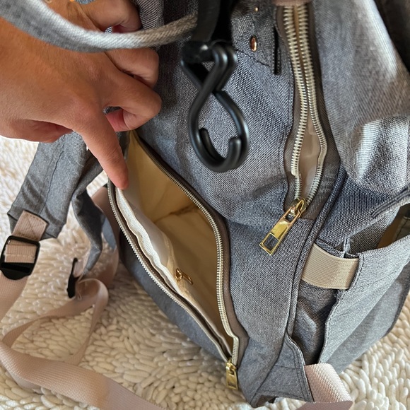 Diaper backpack -Sold - Picture 4 of 10